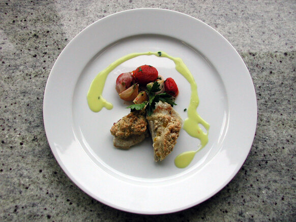 Hühnerbrüstchen mit Grünkernkruste auf Safransauce (Quelle: Foto: Abteilung Gesundheit
